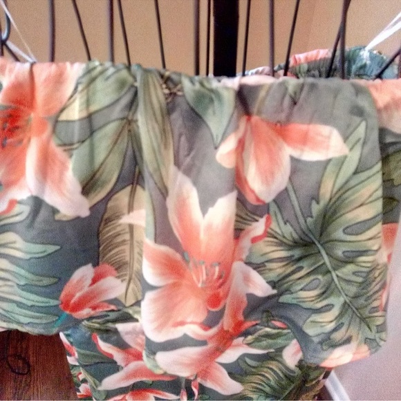 💕 BRAND NEW 💕Leaf Print Maxidress - Picture 3 of 4